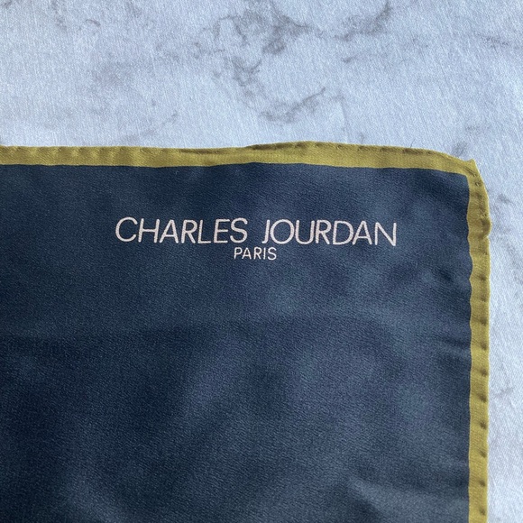 100% silk scarf Charles Jourdan Paris - Picture 5 of 7